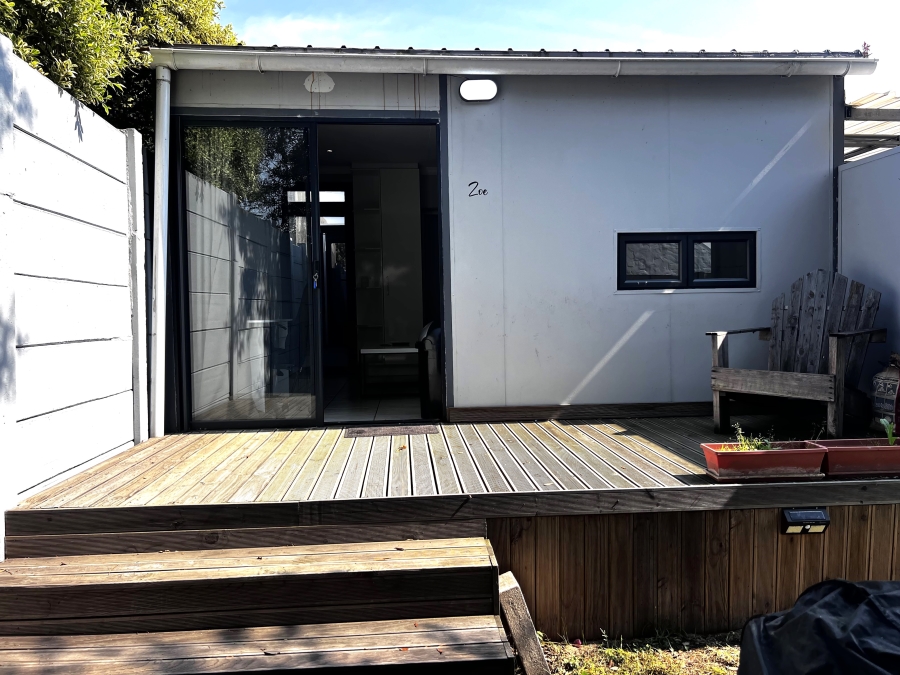 To Let 1 Bedroom Property for Rent in Table View Western Cape